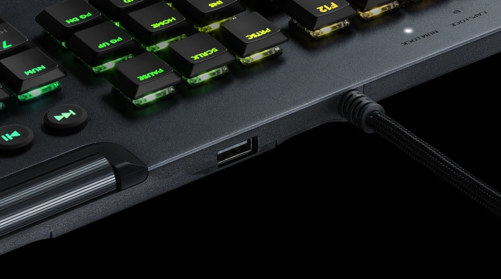 玩转游戏必备：razer香港新品机械键盘