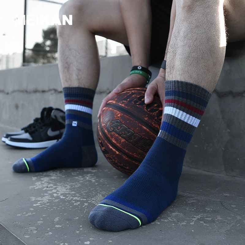 黑袜子警察帅哥脚_白袜帅哥篮球帅哥奴_白袜子篮球帅哥