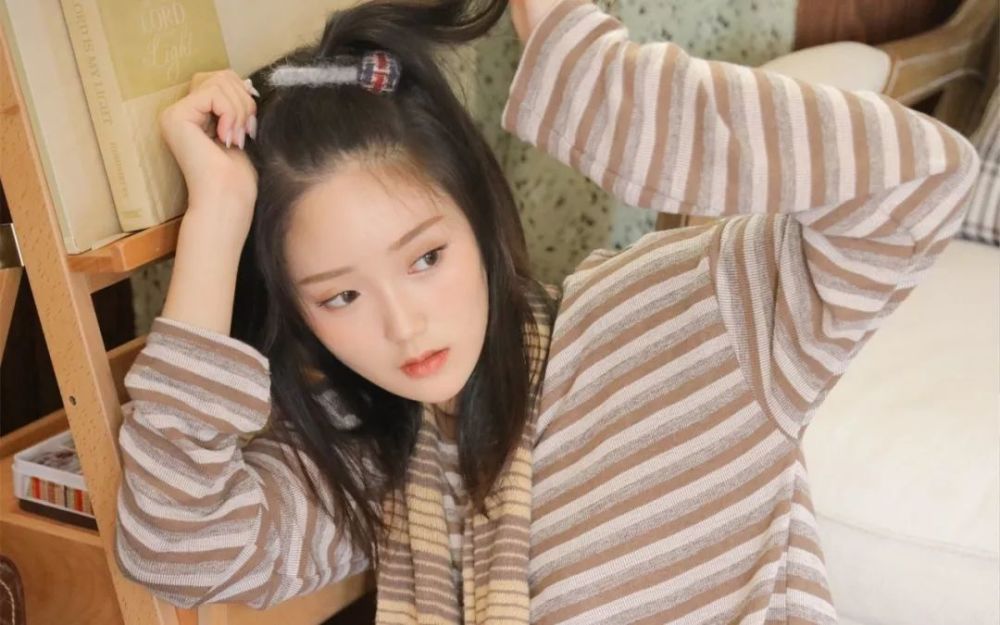 妹英文怎么说_你妹英文怎么说_妹的英文