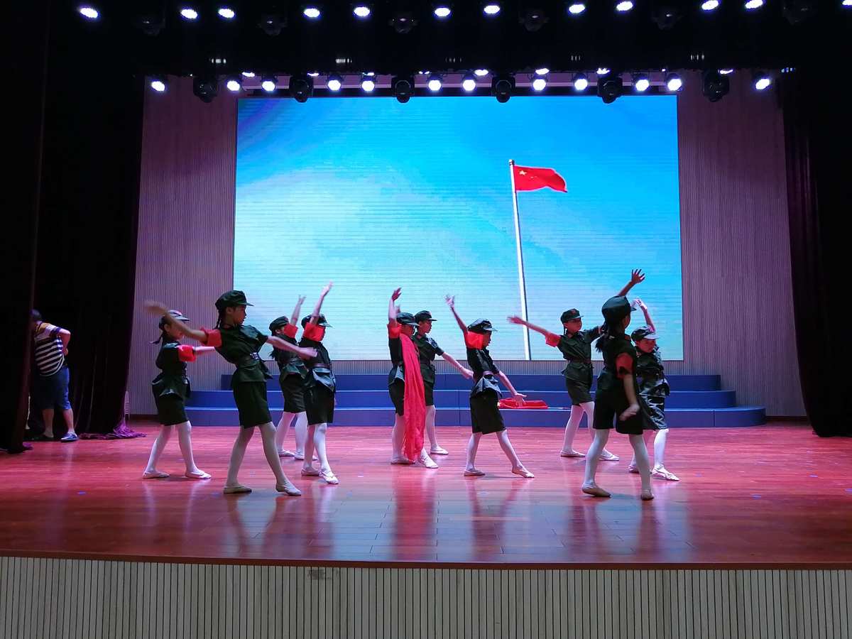 《综--夺爱游戏》尹真熙_夺爱游戏晋江_《【快穿】夺爱游戏》