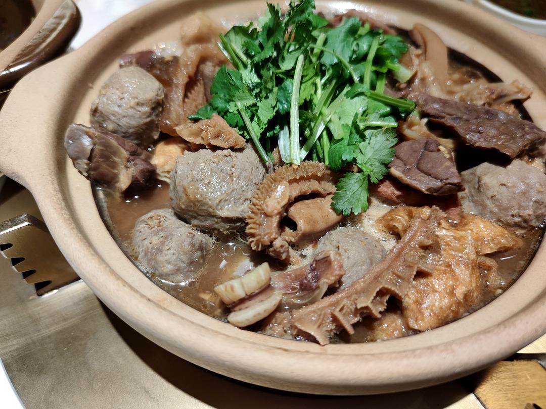 见光如我斩尽牛杂_斩尽牛杂是什么意思_斩尽牛杂