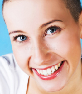 蕴儿_蕴儿的主人是谁_蕴儿的结局