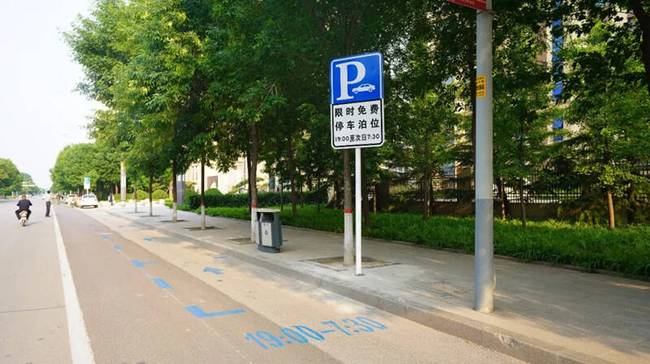 停车位游戏：解密停车场管理员的挑战与策略