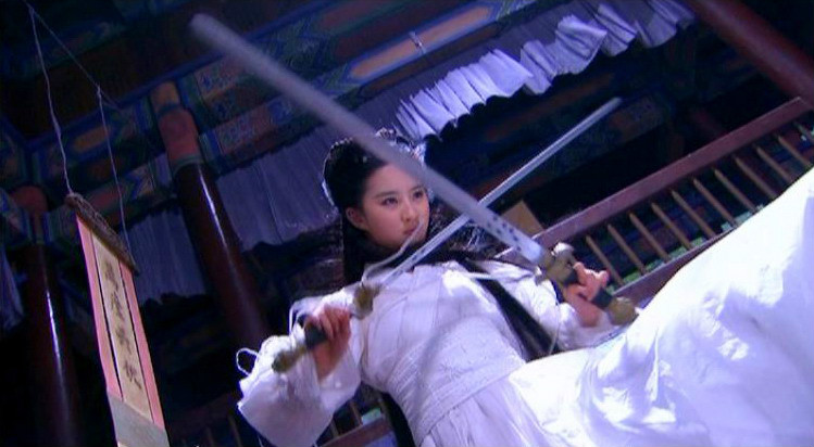 风韵剑姿，妩媚玉女，力量展露