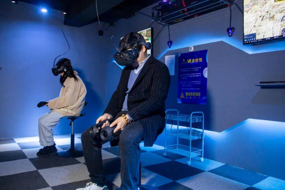 vr实景体验游戏_vr游戏手机_vr手机实景游戏