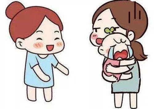 爸爸带婴儿玩手机游戏视频-爸爸玩手机游戏，婴儿成了孤儿？危害