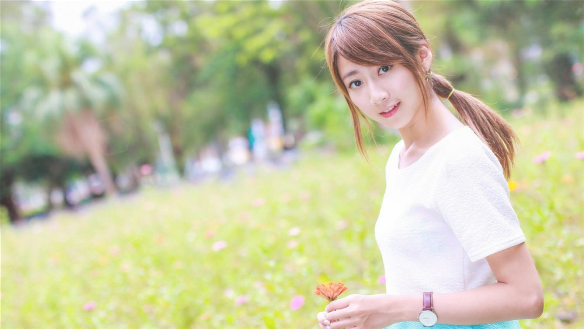 电脑锁定手机游戏-手机游戏害处大揭秘！程序员教你秒变专注高手