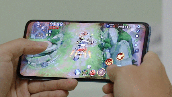 性能高的游戏手机_高性能手机游戏_性能最好的游戏手机前十位