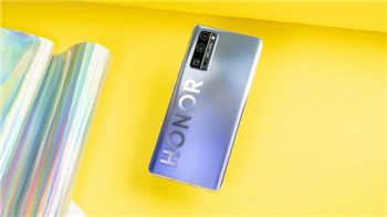 1500左右颜值游戏手机-1500元颜值超高游戏手机体验：外