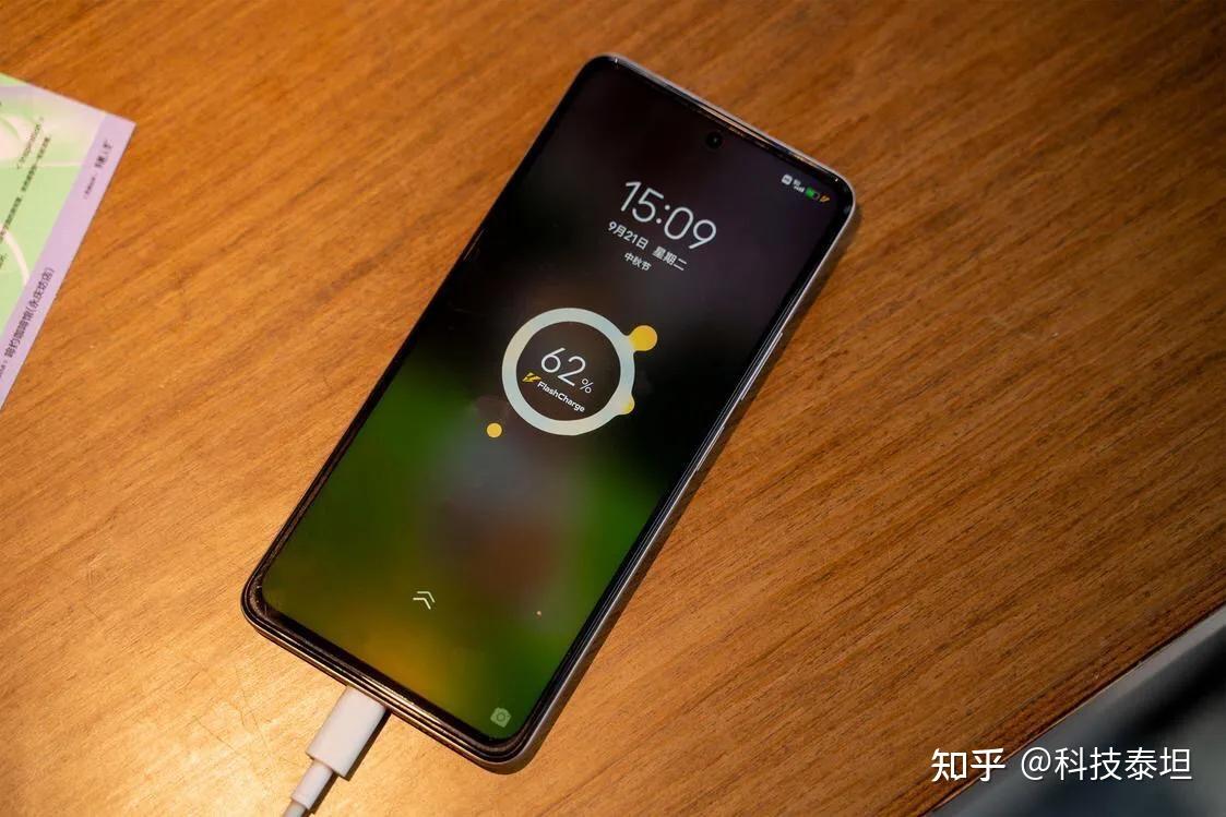 百元级手机玩游戏好吗_玩手游最好的手机排行2020_手机玩游戏好的排行榜