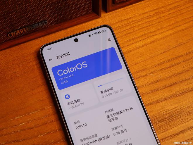 1600元玩游戏手机不卡_玩手机游戏卡不卡取决于什么_玩游戏卡的手机