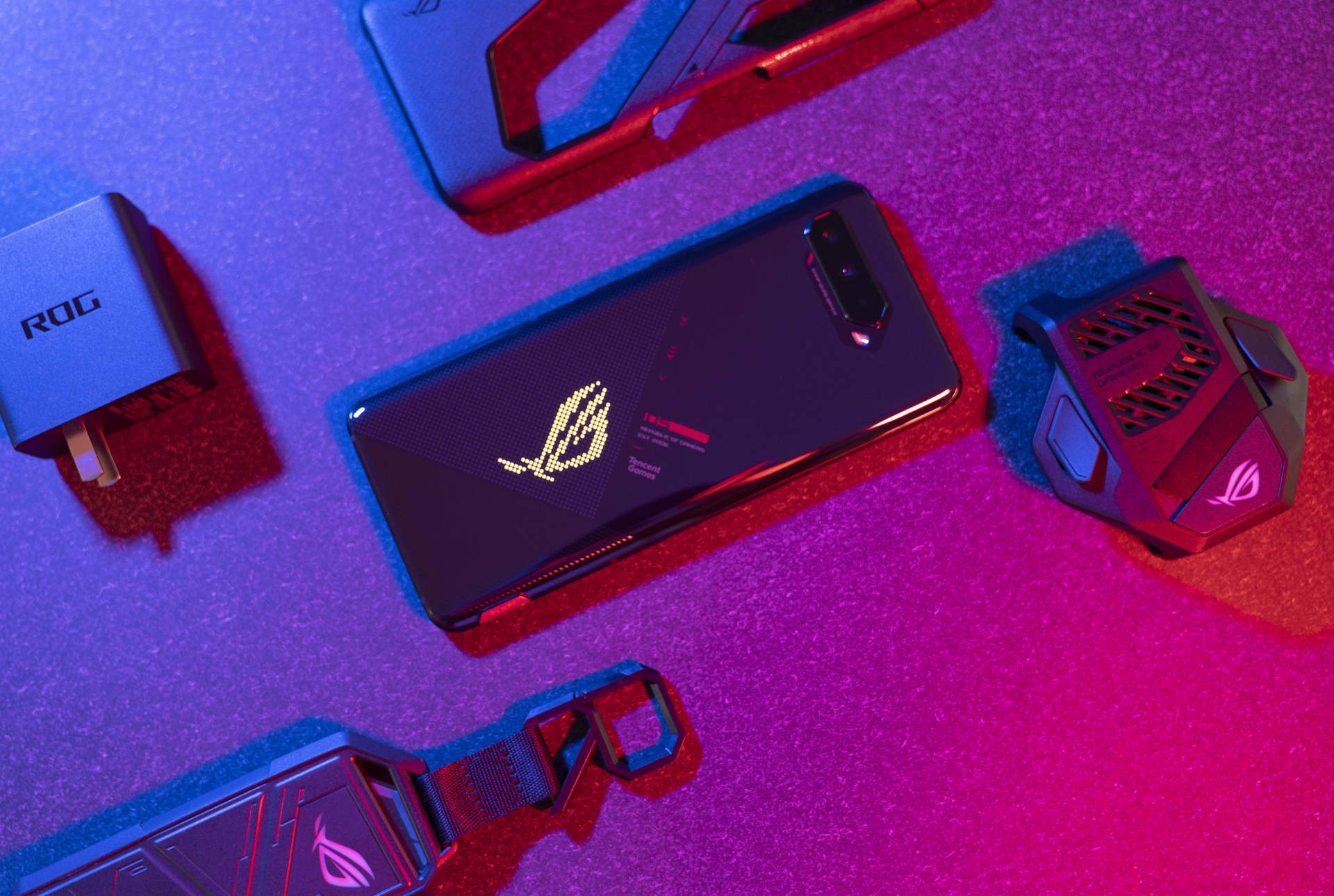rog 联想游戏手机-ROG 联想游戏手机：酷炫外观与超强性