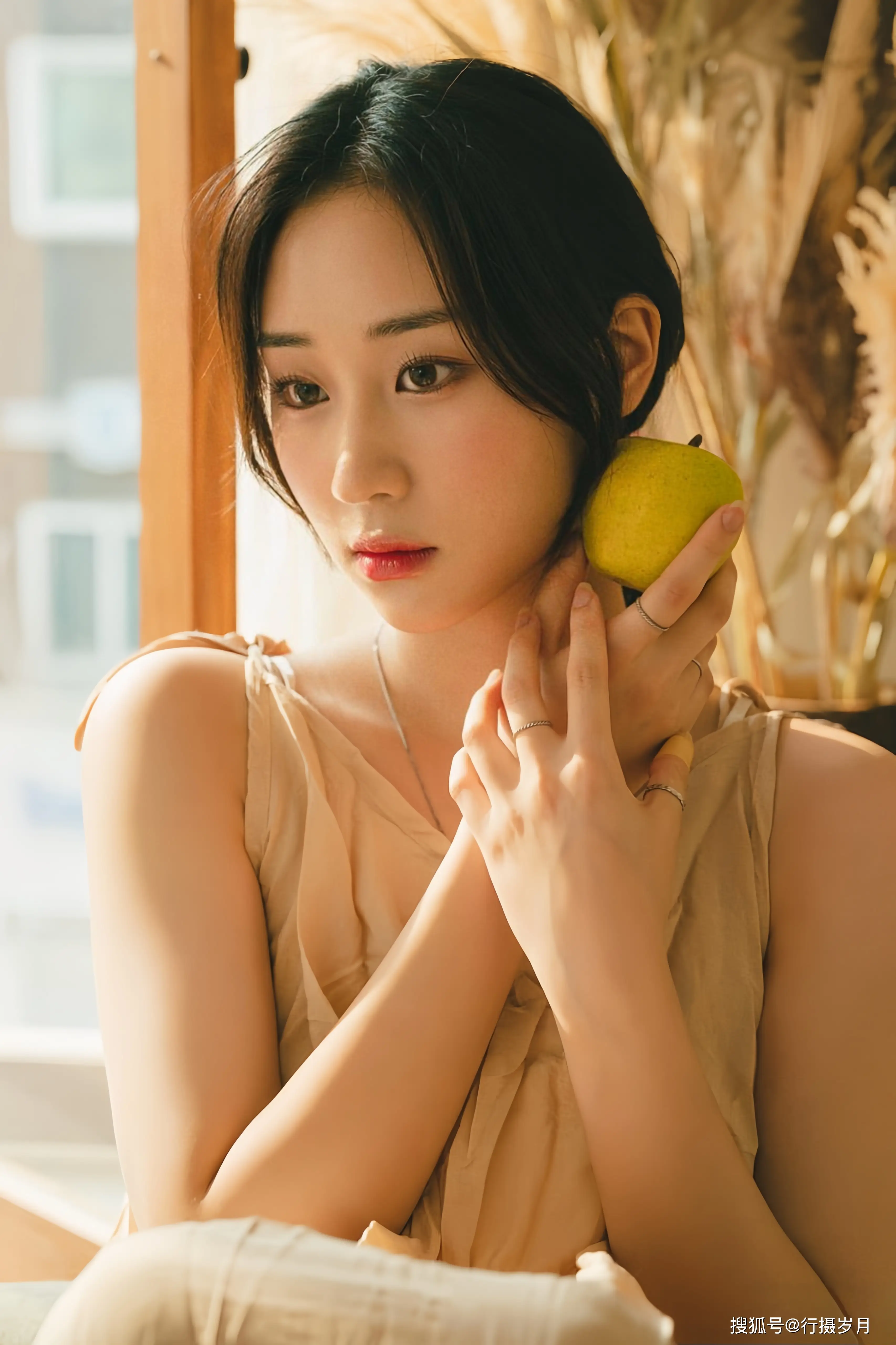 东堂晶：平凡中绽放不平凡光芒的温柔女孩