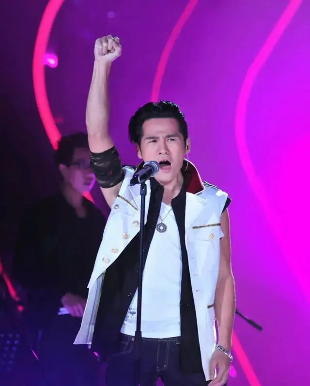 破解版手机游戏_vos游戏手机版_三国志单机版手机游戏