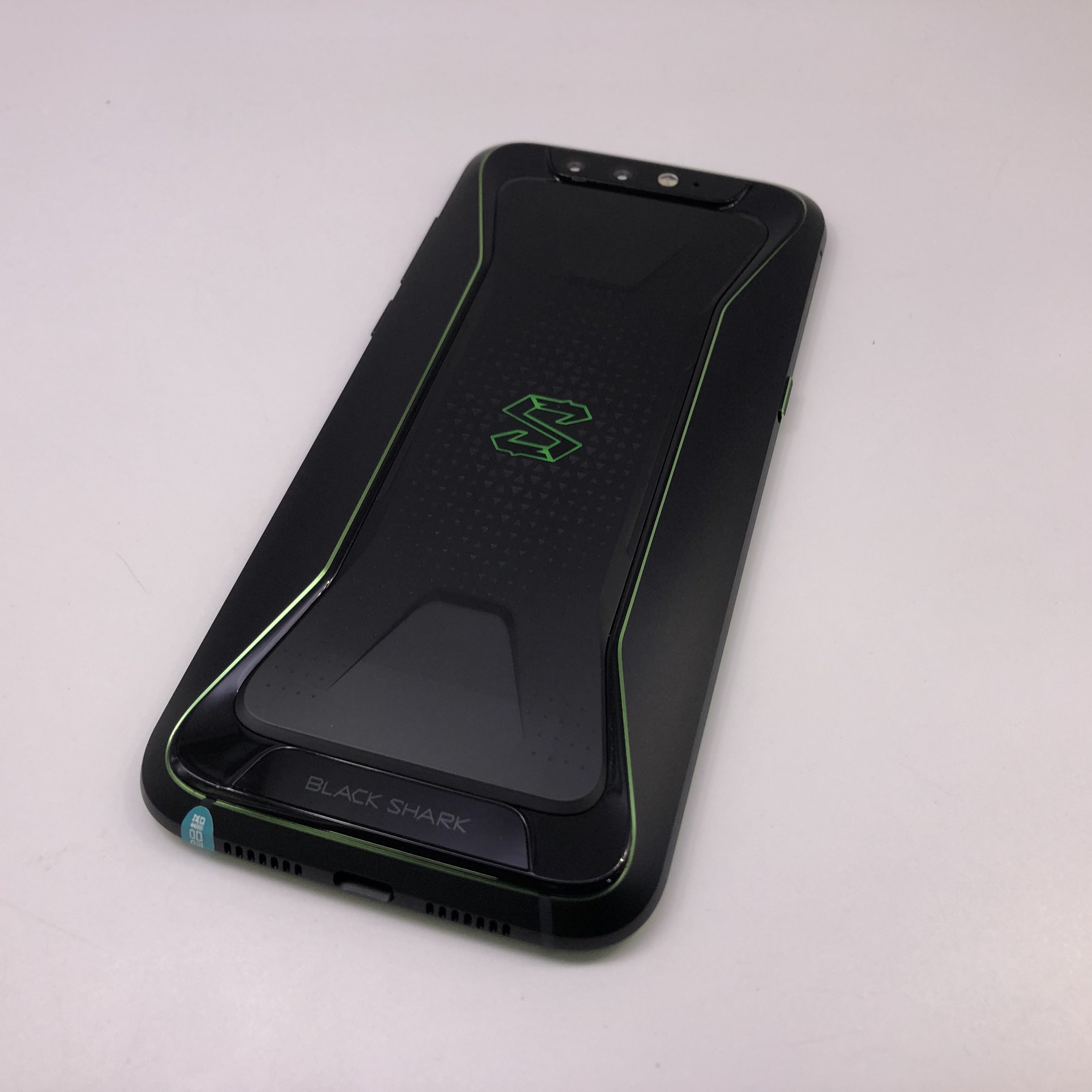 WEB游戏手机推荐-小米黑鲨、华硕 ROGPhone、一加手