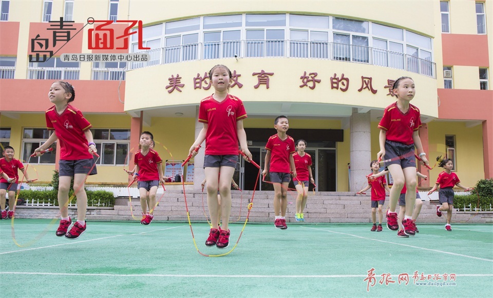 ntrman汉化手机游戏-NTRMan 汉化手机游戏：开启游