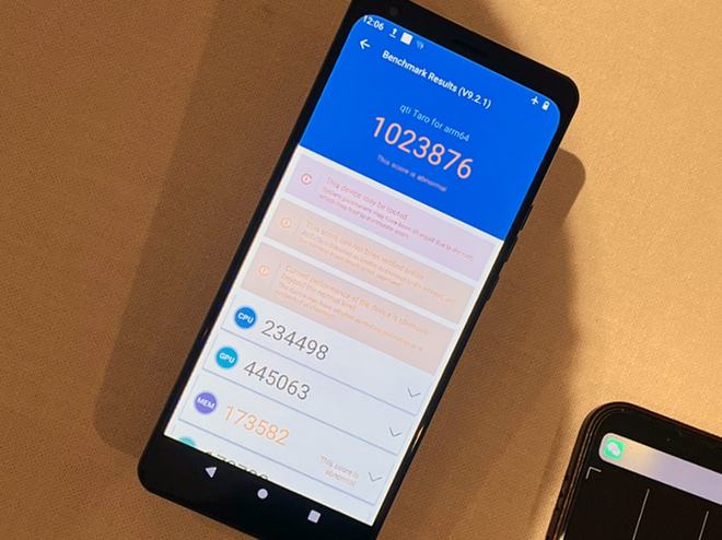 手机高刷屏玩游戏_高刷屏游戏手机_手机游戏刷屏软件