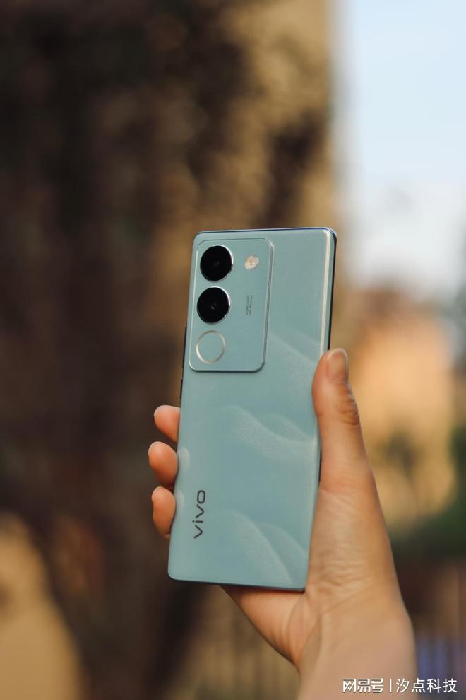 翻转手机游戏_vivo手机怎么翻转游戏_翻转手机游戏喜羊羊