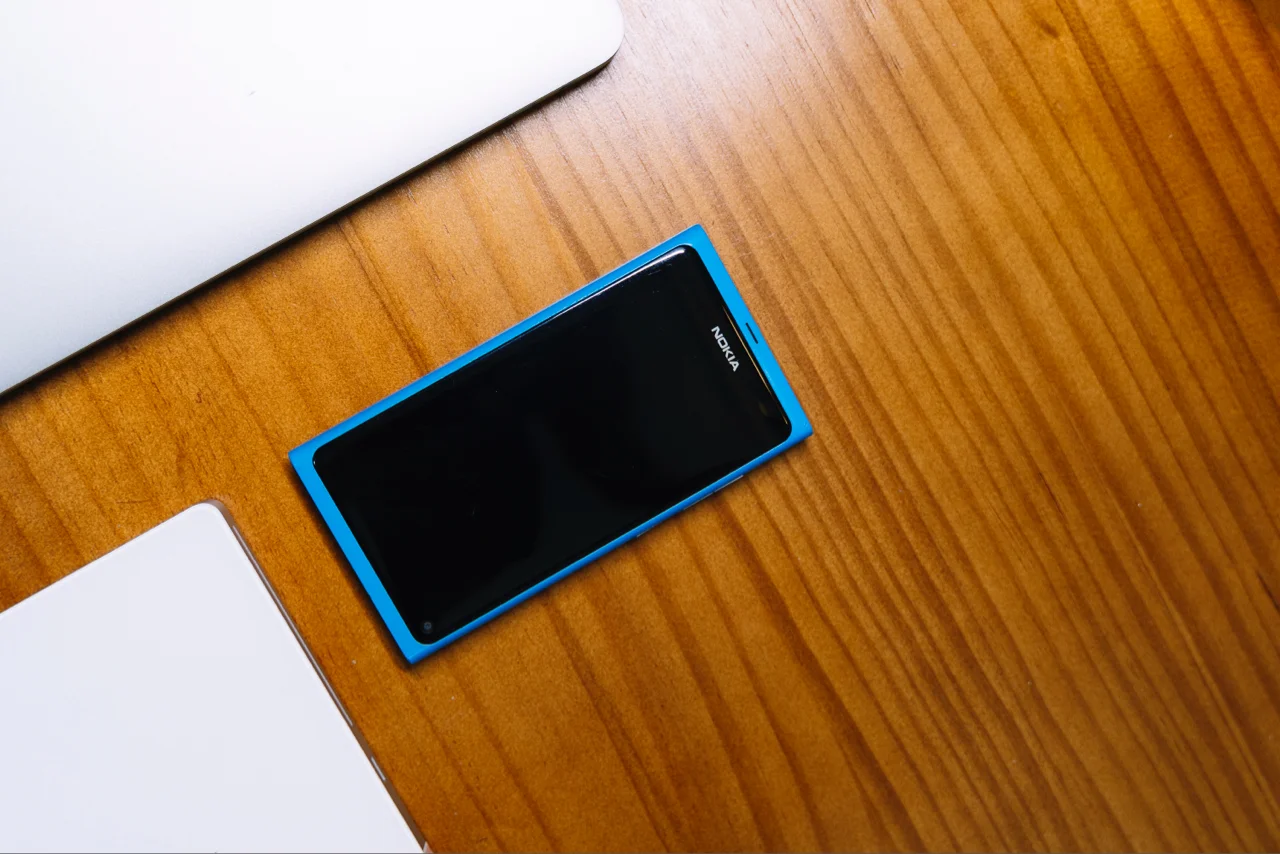 WEBOS手机游戏手柄_手柄手机游戏有哪些好玩的_手柄手机游戏app