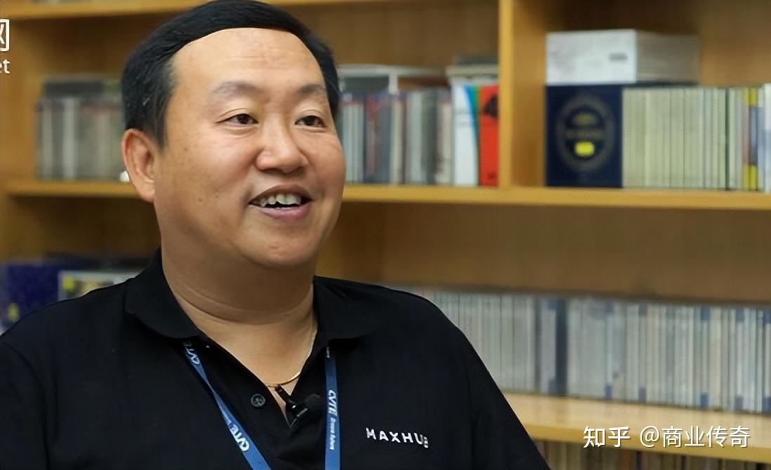 白手起家的手机游戏创业故事：从普通小伙到游戏开发者的逆袭